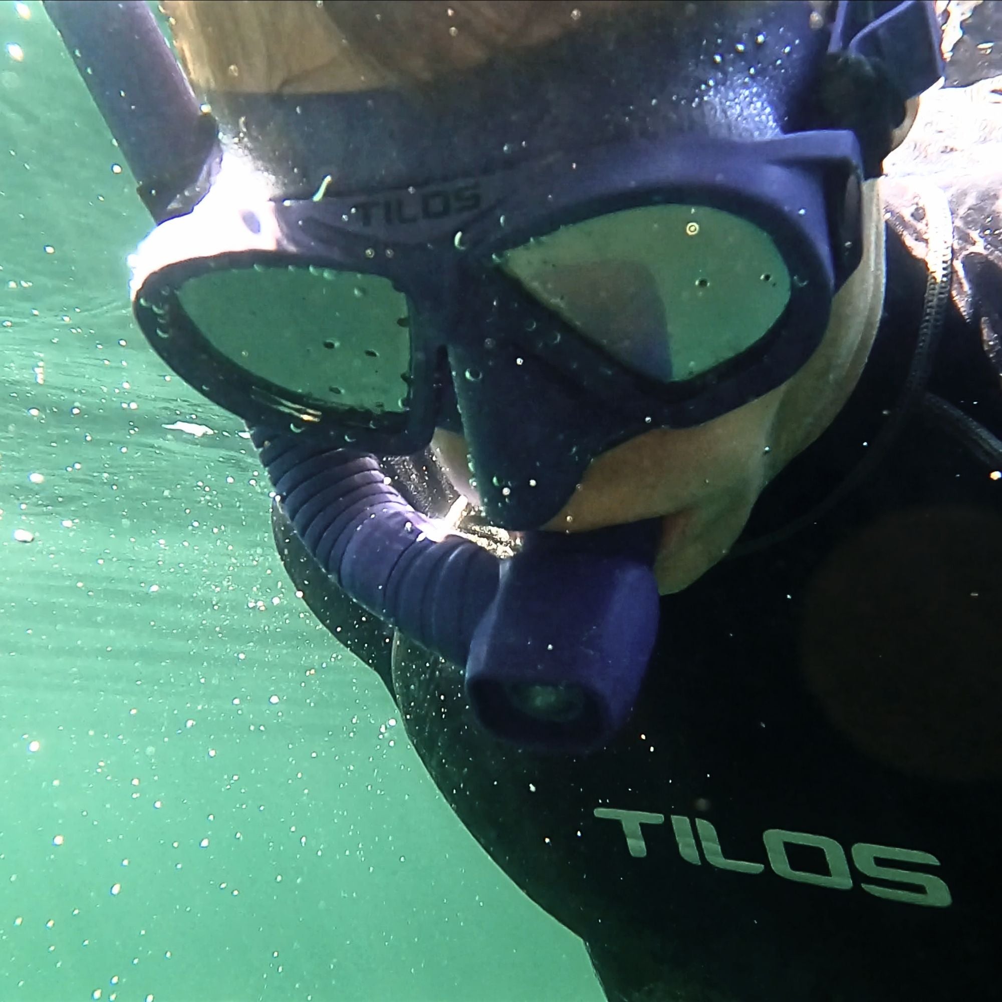 AquaStalk Dive Mask - Anti-Glare Low-Volume Snorkeling Mask with Ultra-Wide Vision & Quick-Release Buckles for Seamless Freediving Adventures